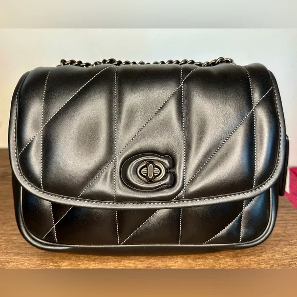S⭕️LD‼️New Coach Pillow Madison Shoulder Bag With Quilting in Black - Picture 2 of 12